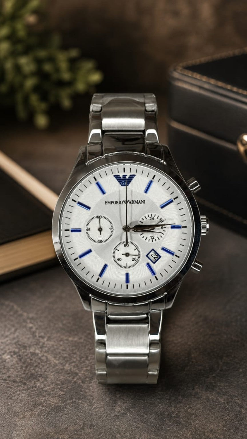Premium Stainless Steel Analog Men's Watch – White Dial & Silver Strap