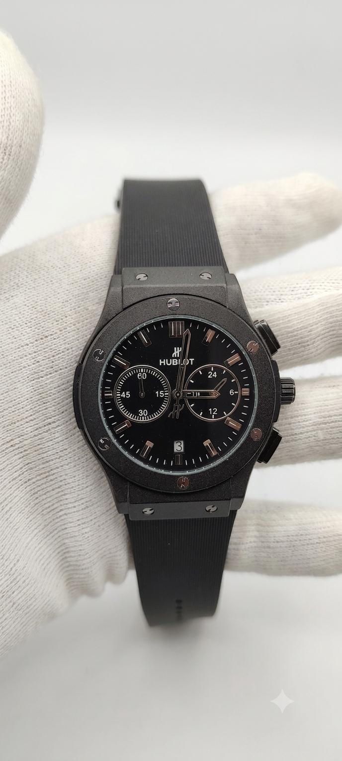 Premium All-Black Chronograph Luxury Men's Watch - Sport Edition with Silicone Strap