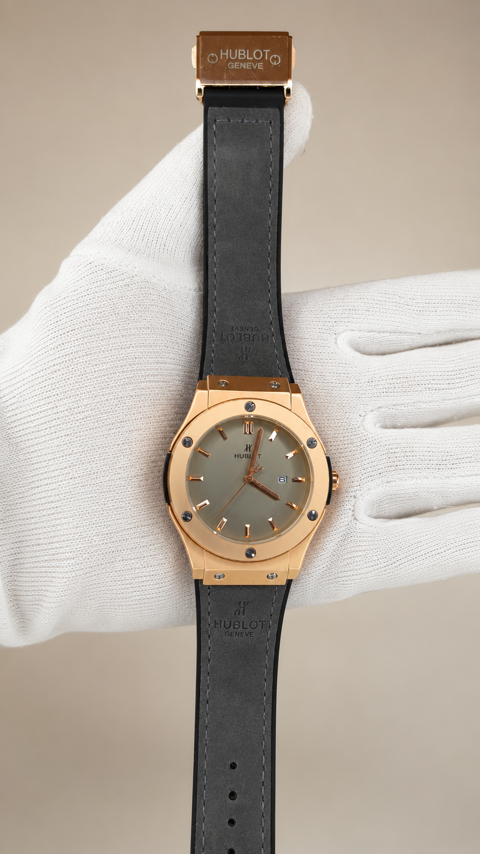 Luxury Rose Gold Analog Wrist Watch with Premium Silicone Strap